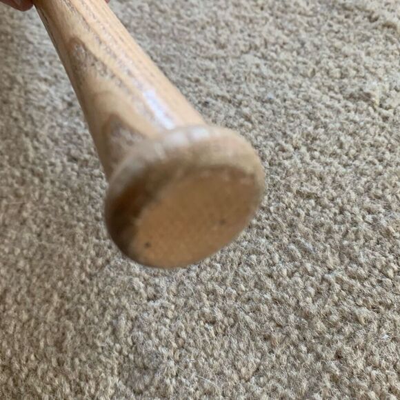 Pittsburgh Pirates Louisville Slugger 18” Wooden Baseball Bat - Picture 6 of 7